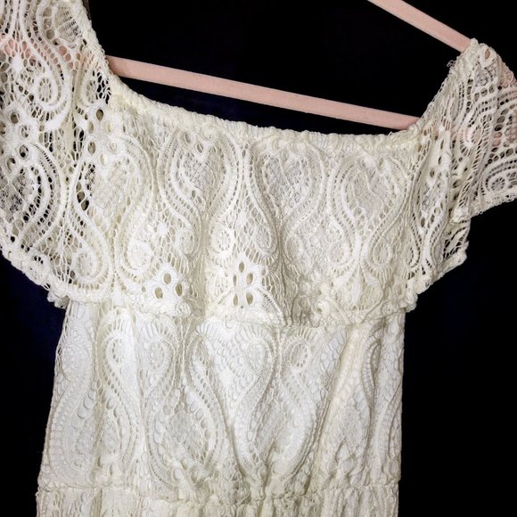 Wide Shoulder Midi Dress - Picture 4 of 7